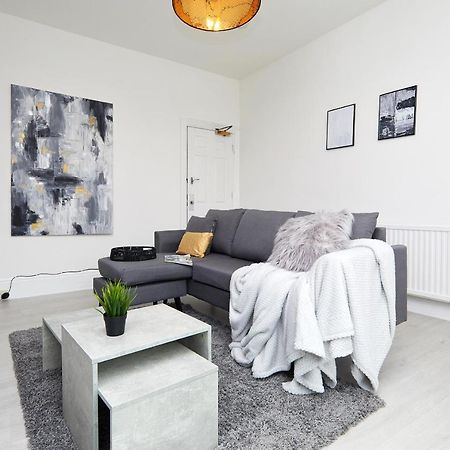 Your Sheffield Stays - Spacious 5 Bedroom House المظهر الخارجي الصورة