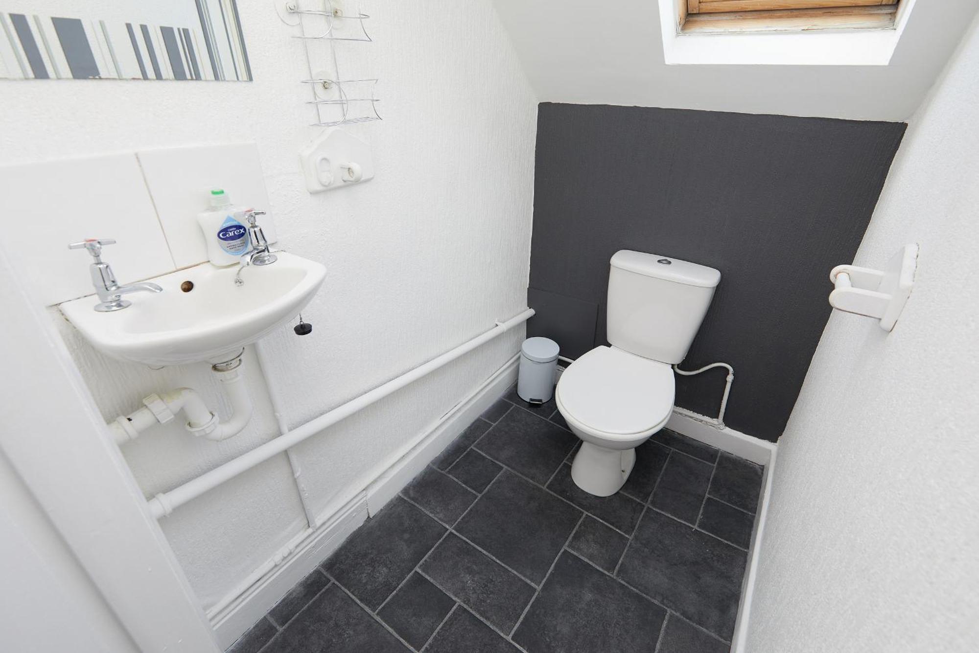 Your Sheffield Stays - Spacious 5 Bedroom House الغرفة الصورة